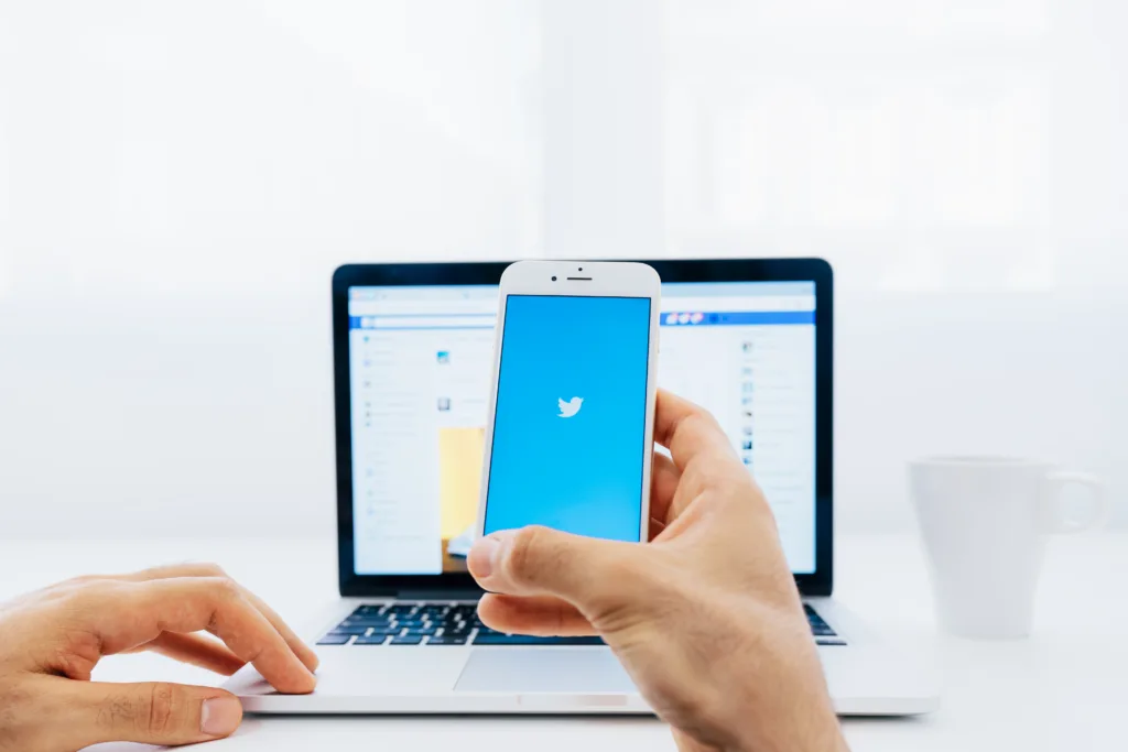 Building Connections How Community-Driven Twitter Conversations Drive Engagement